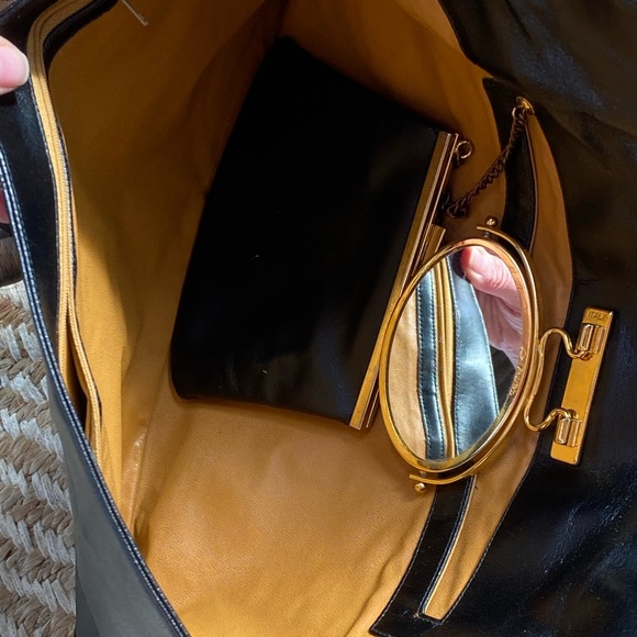 Vintage Lou Taylor clutch - Picture 4 of 9